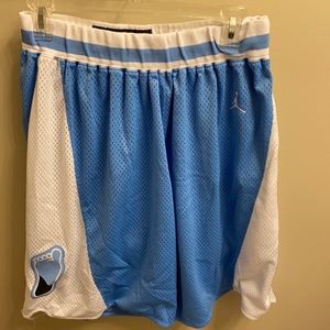 Jordan Men’s Basketball Shorts | UNC National Champions | Size L